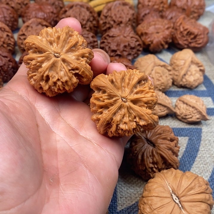 文玩核桃把件佛****子核桃