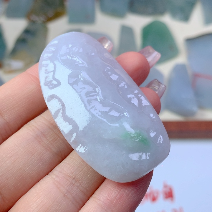 颈饰未镶嵌翡翠好