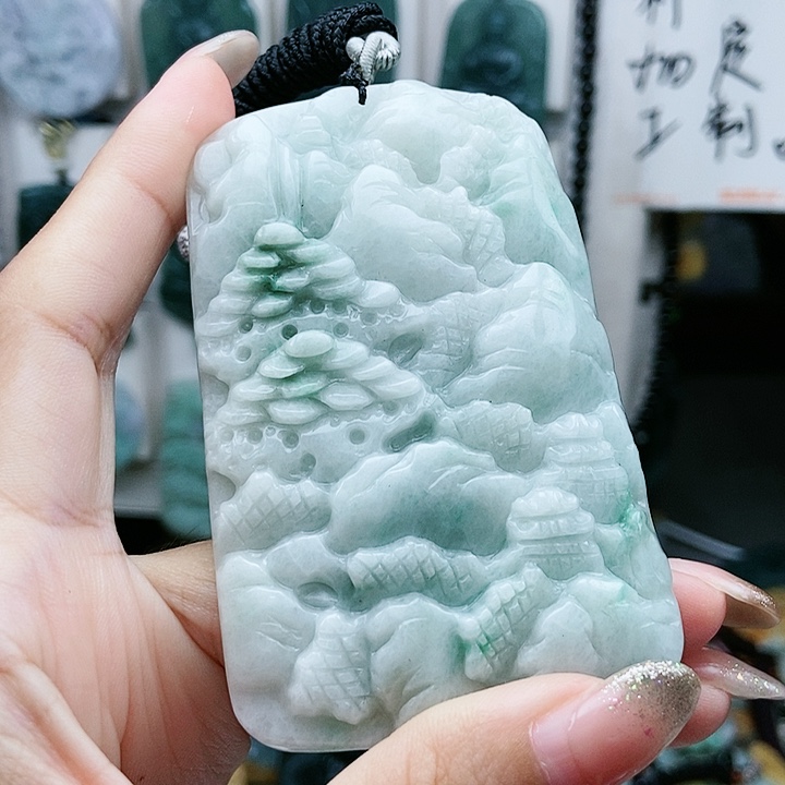 翡翠未镶嵌颈饰翡翠