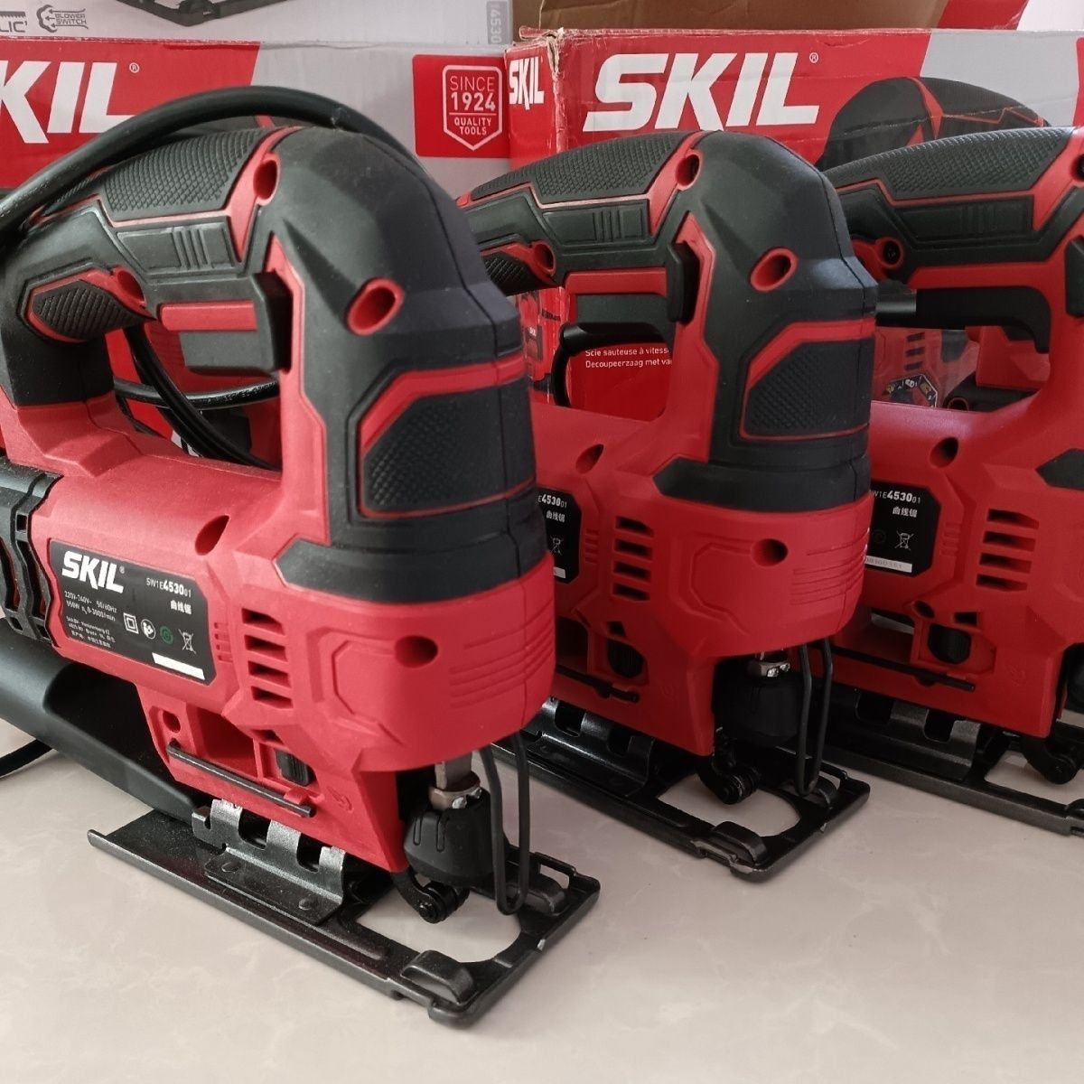 skiL4530世纪曲线锯工业级(包装纸箱微旧)无锯条手提
