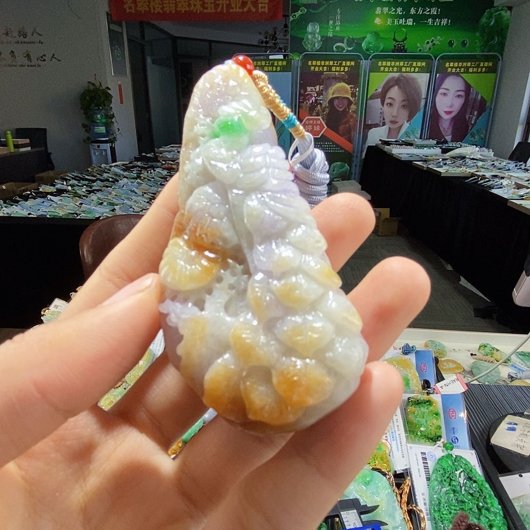 颈饰未镶嵌翡翠翡翠