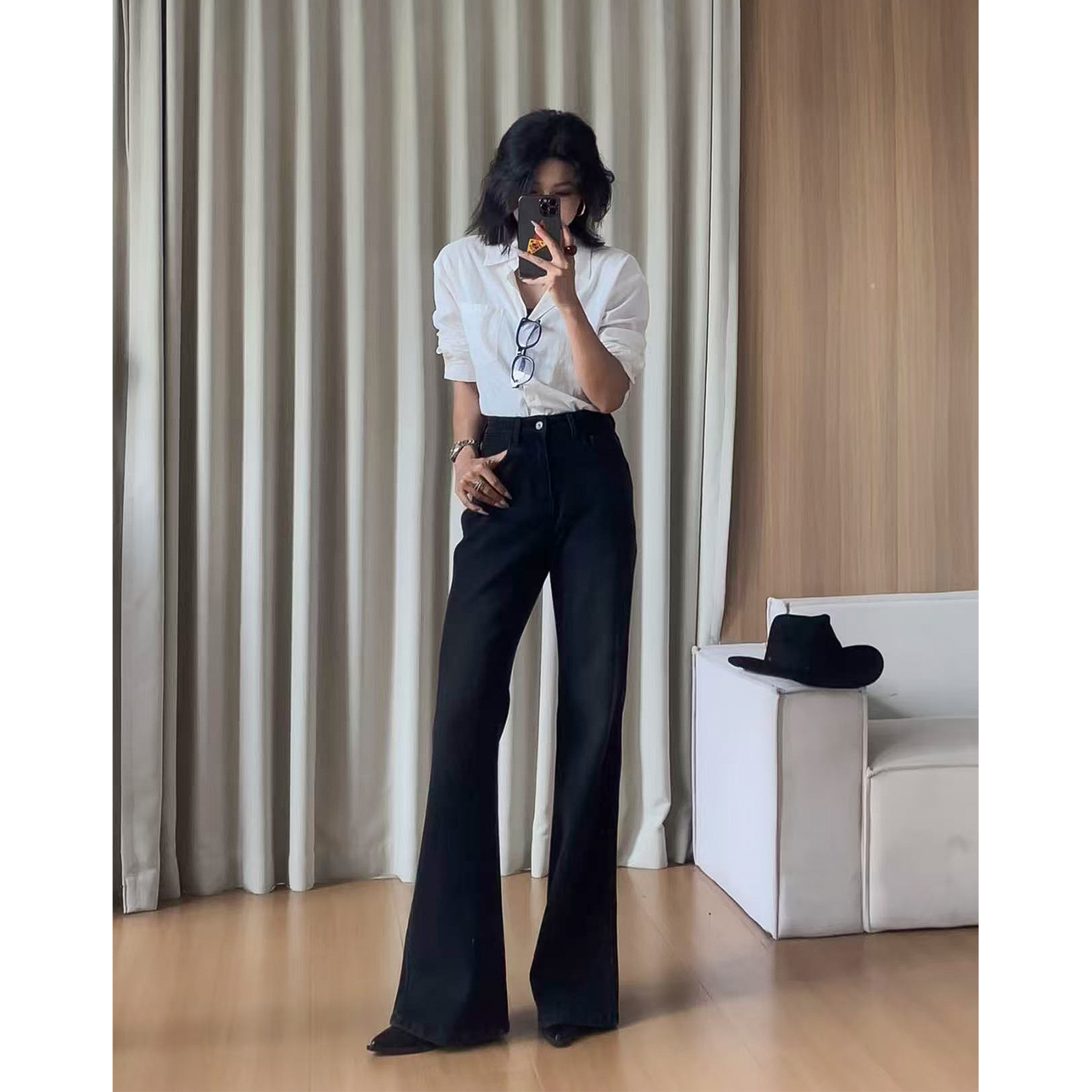 墨黑丨黑色高腰显瘦2025秋冬季新款不贴腿拖地直筒喇叭微喇牛仔裤