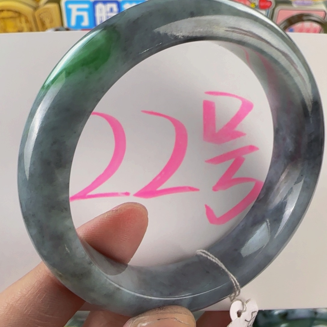 未镶嵌手镯翡翠向****?老坑55不退