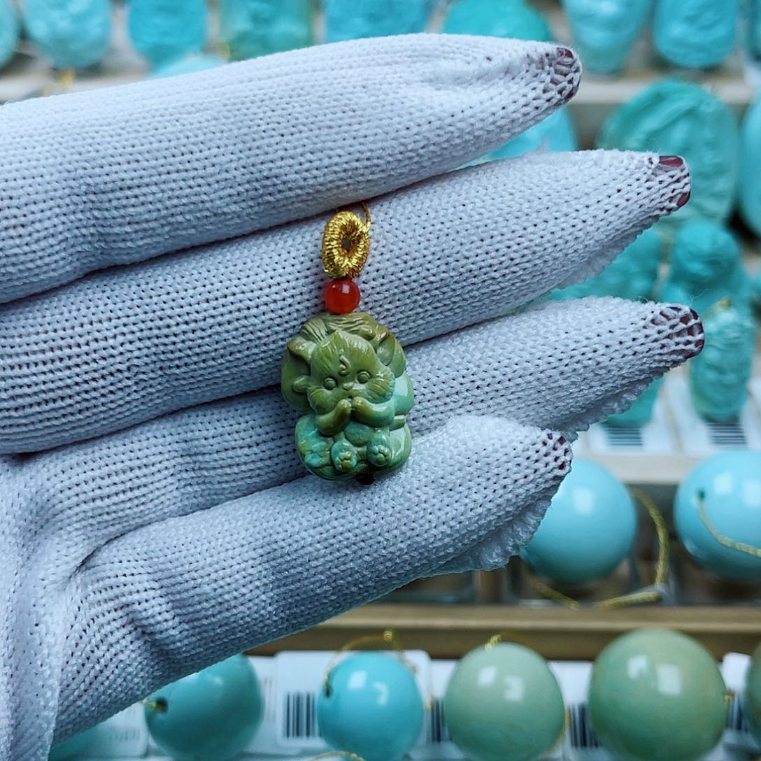 绿松石未镶嵌珠宝奇石