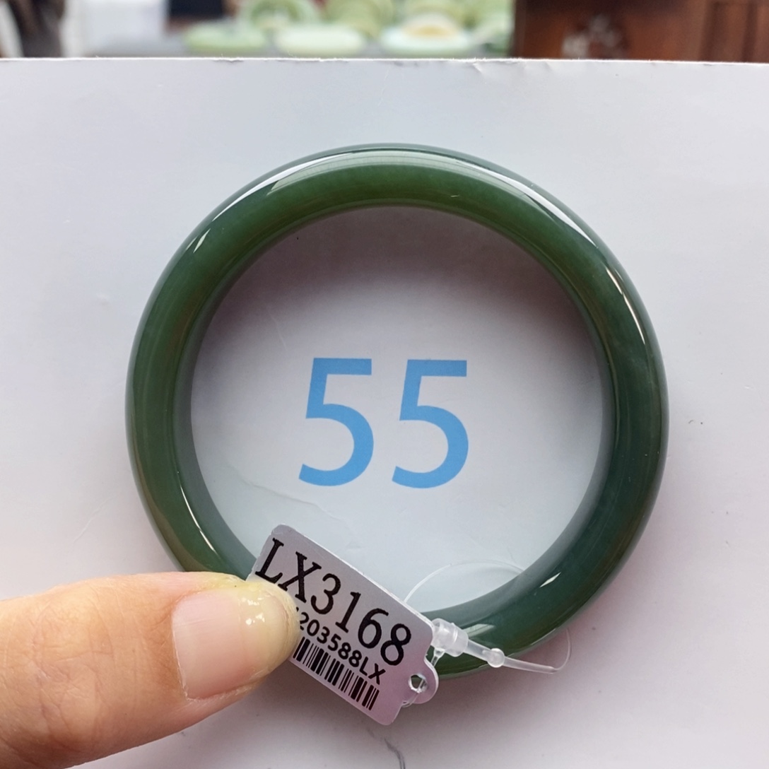 和田玉手镯未镶嵌有纹