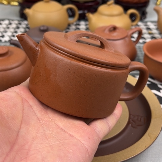 老红泥汉瓦容量二百