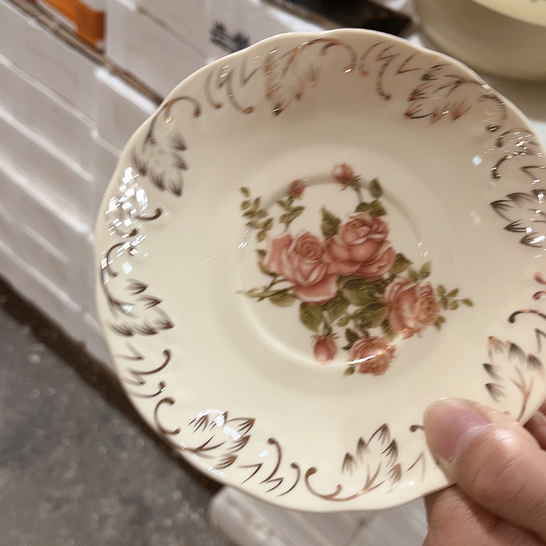 陶瓷……………………………………