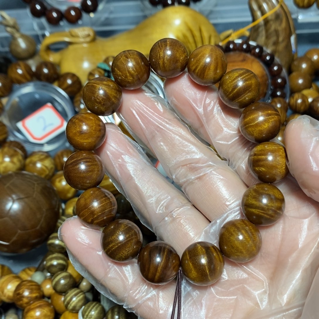 金丝楠木雕工艺品15