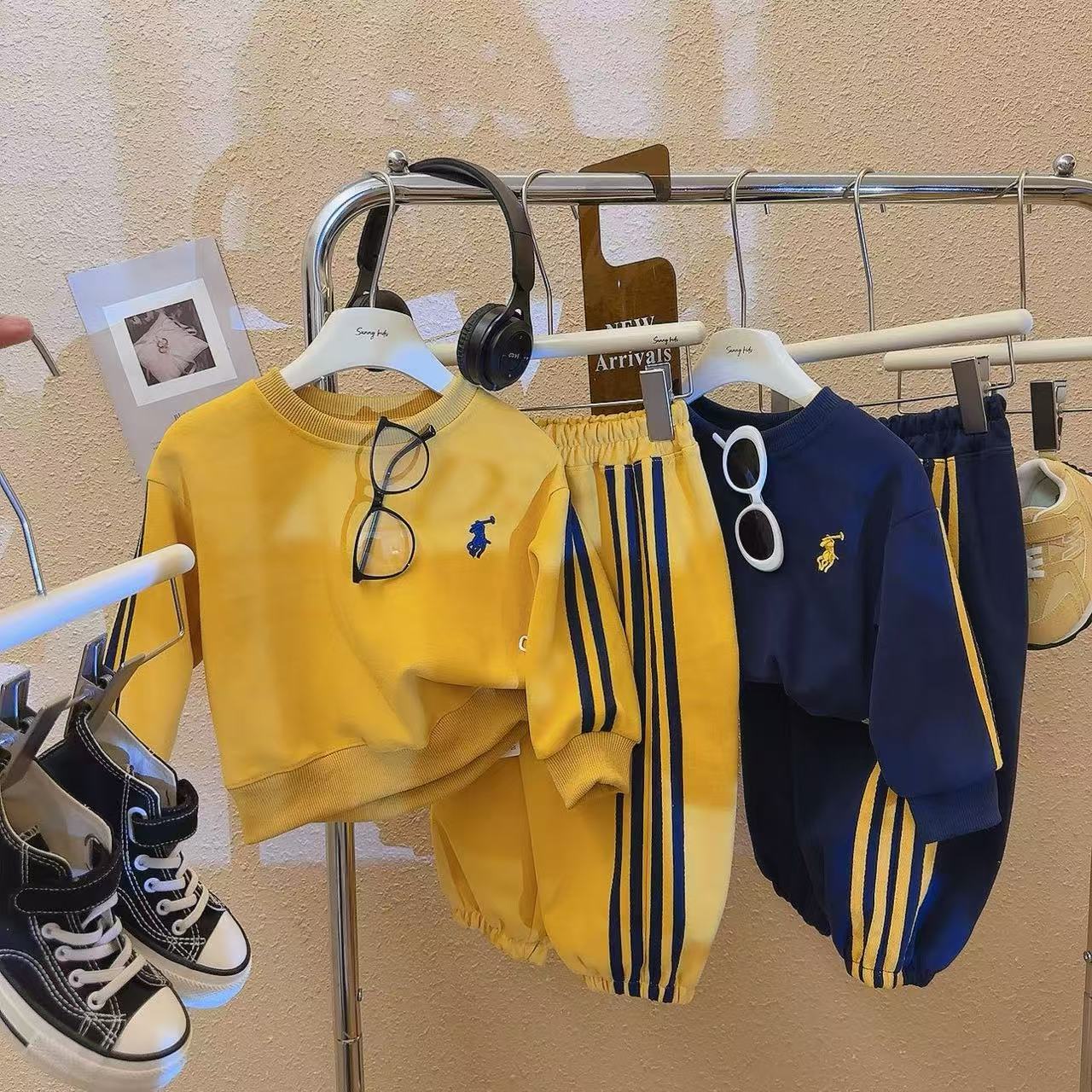 2025秋季新款儿童刺绣卫衣套装时尚可爱柔软舒适中大童套装