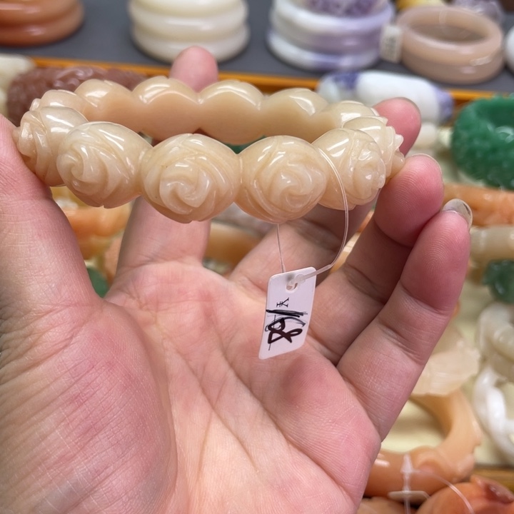 未镶嵌石英岩玉珠宝奇石郝***）