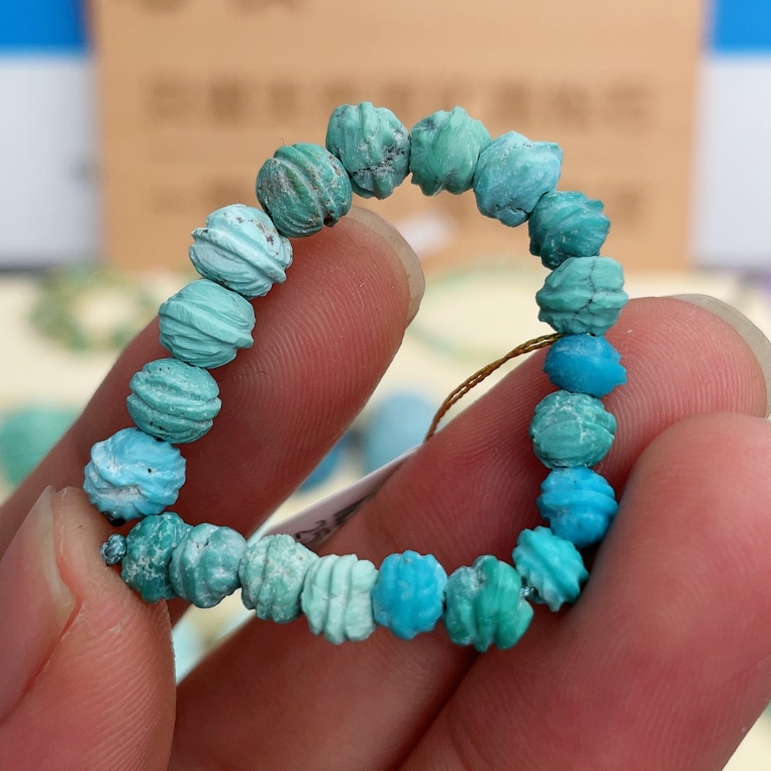 绿松石配饰未镶嵌