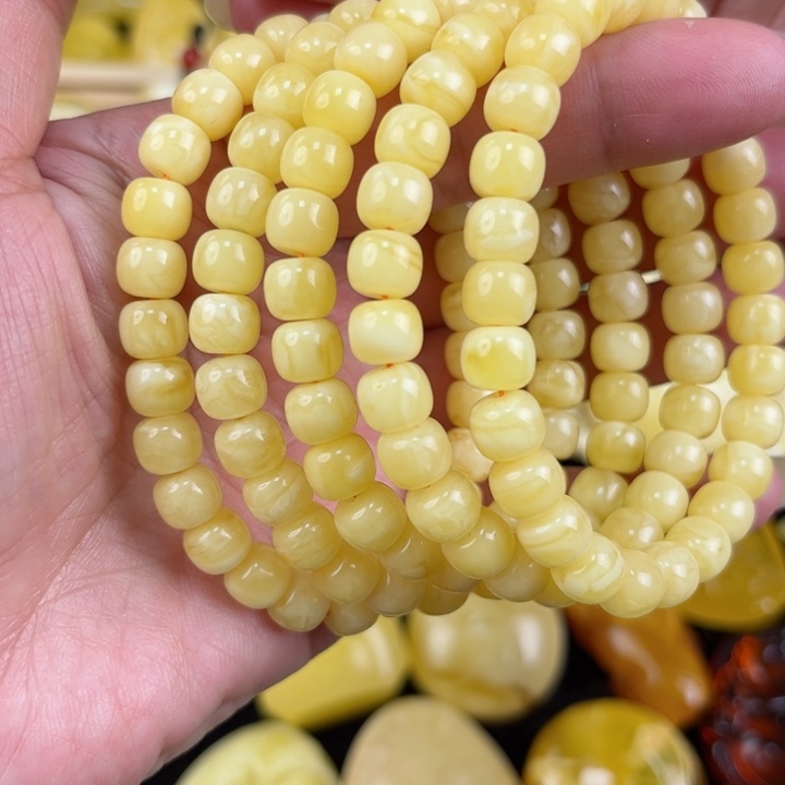 琥珀珠宝奇石未镶嵌琥珀，多样性发其一