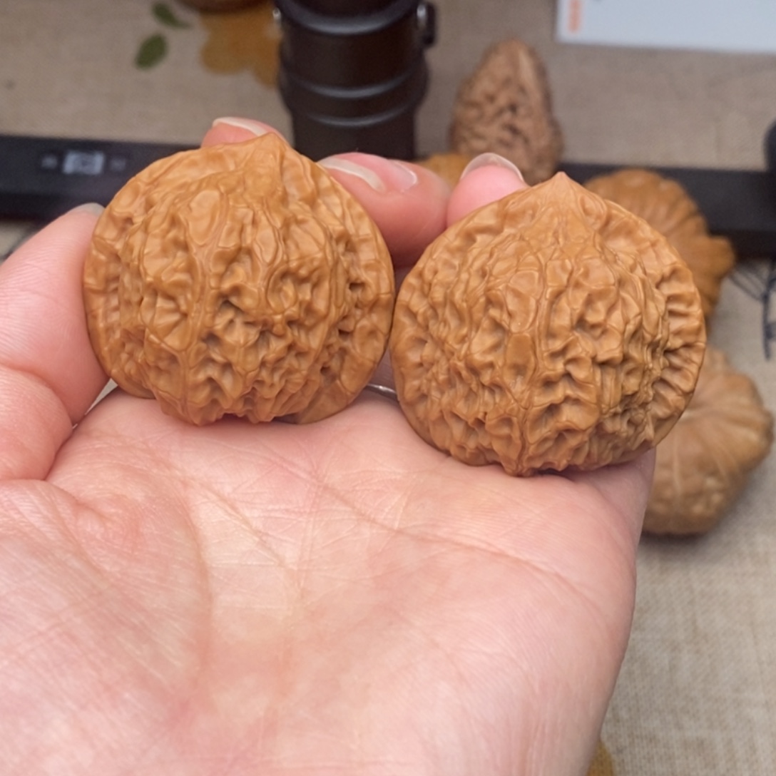 把件文玩核桃望月