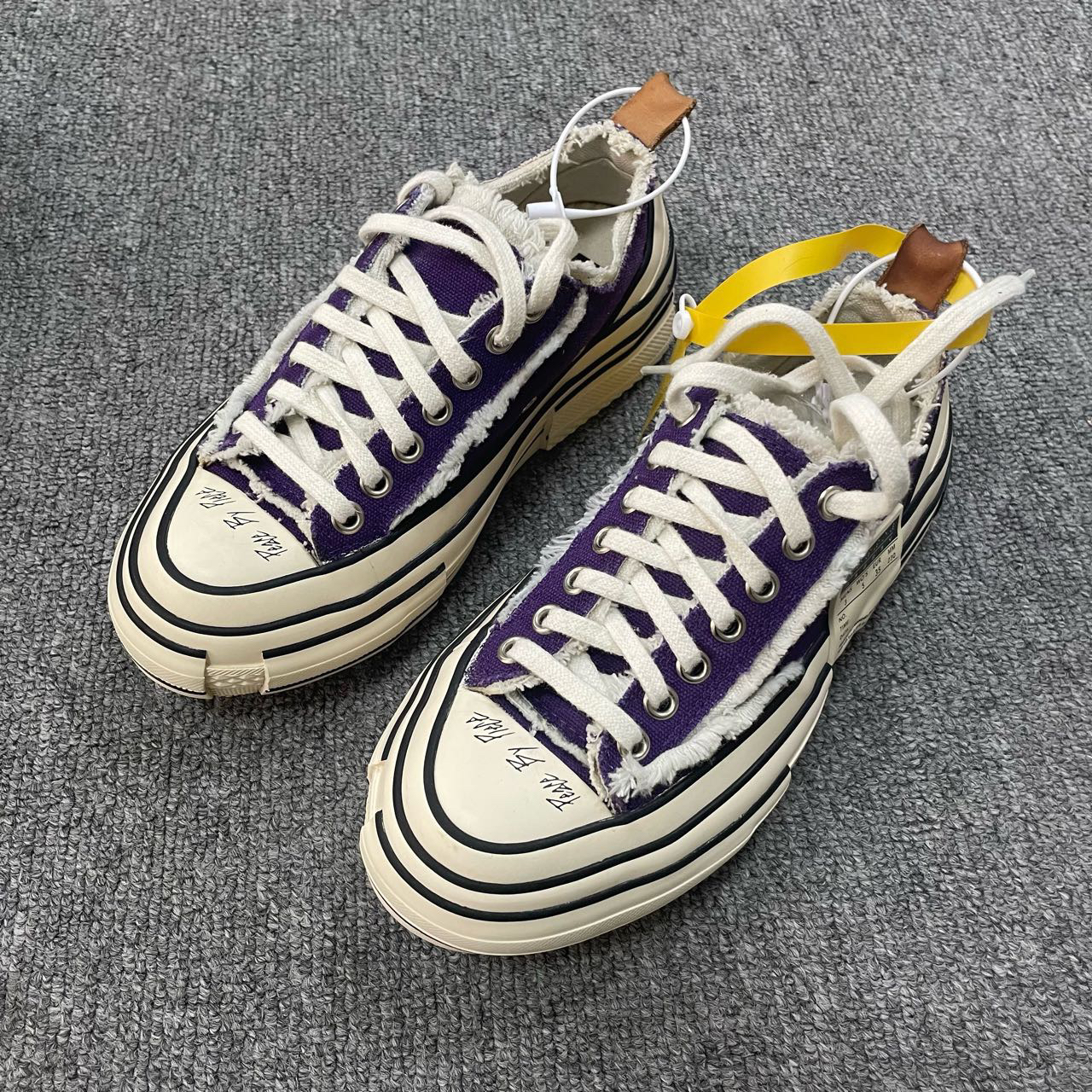 95新 XVESSEL  舒适休闲防滑耐磨低帮板鞋  35码/5819