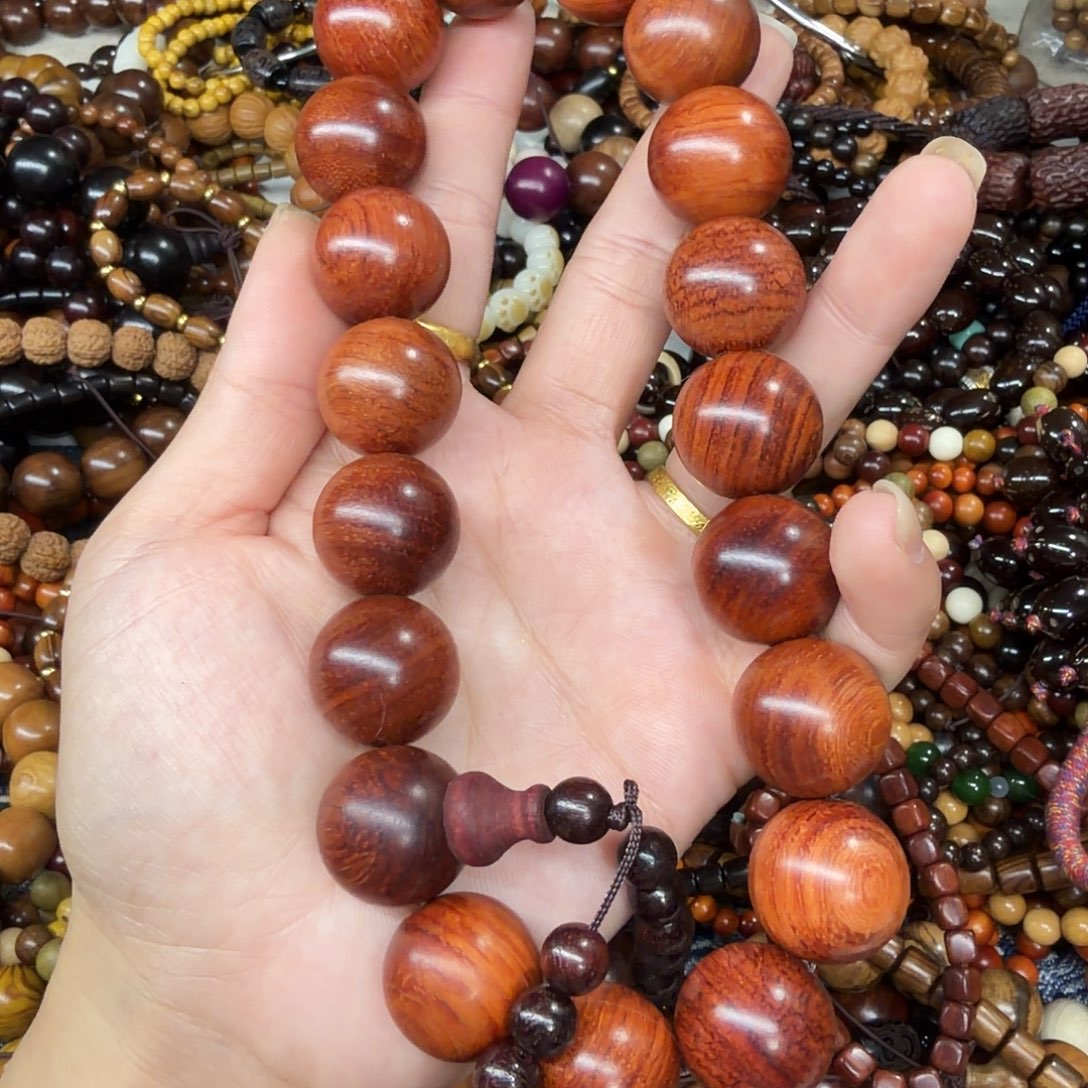 无事牌维腊木（绿檀）