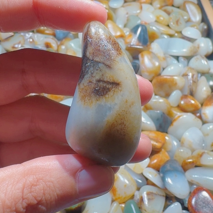 和田玉未镶嵌挂件32克