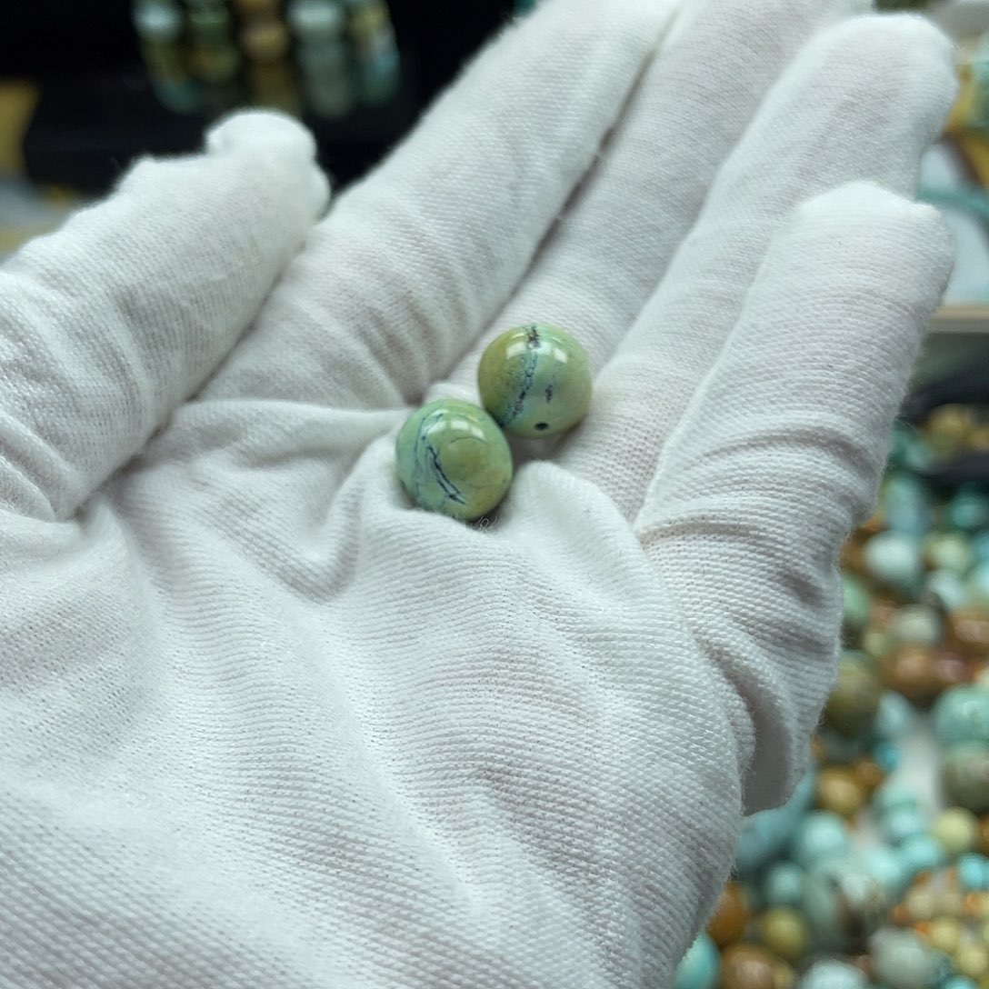 夫***号南红玛瑙合金珠宝奇石