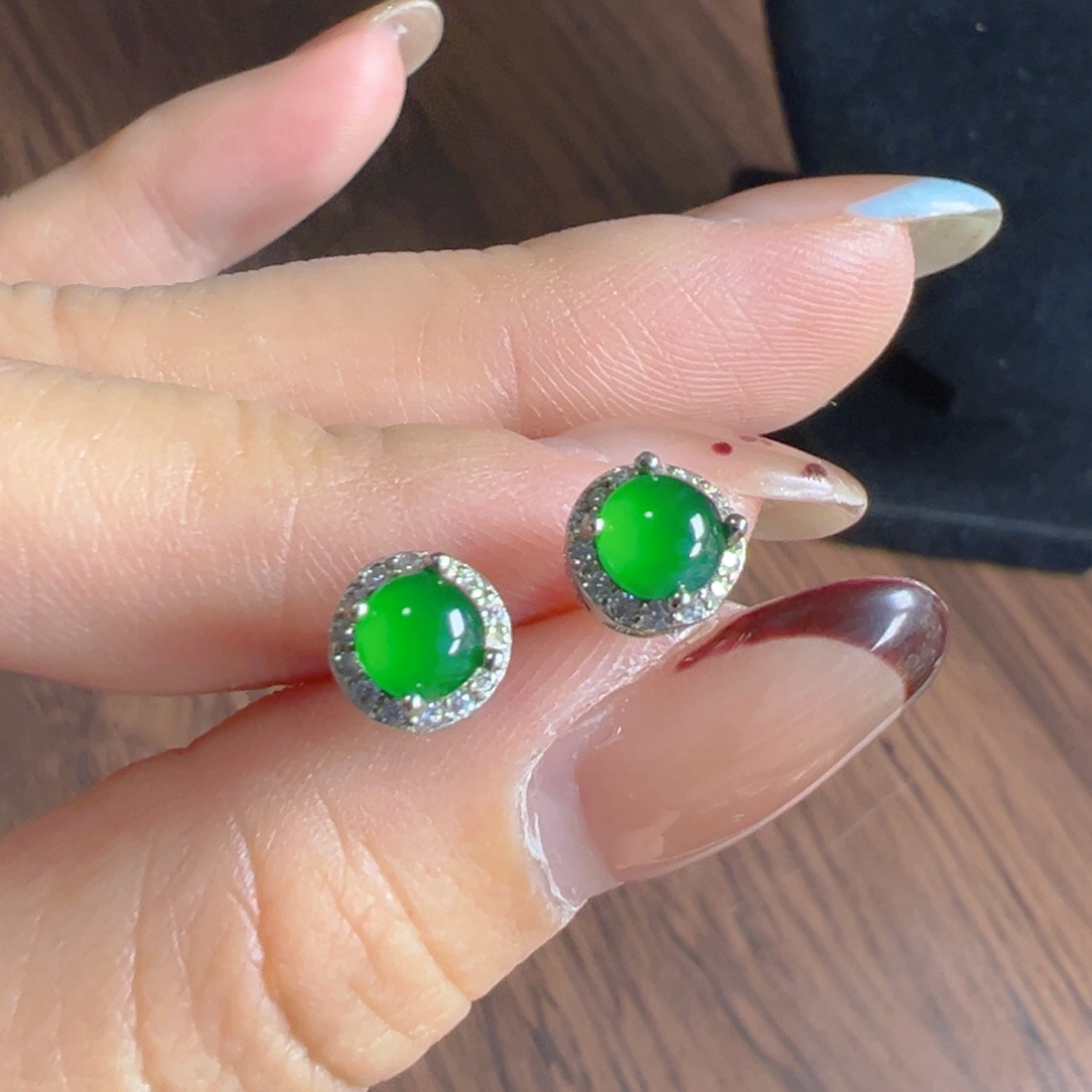 乱***了翡翠银S925镶嵌颈饰蛋面