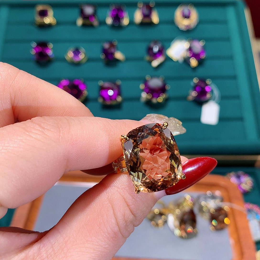 托帕石戒指银S925镶嵌一**花戒指