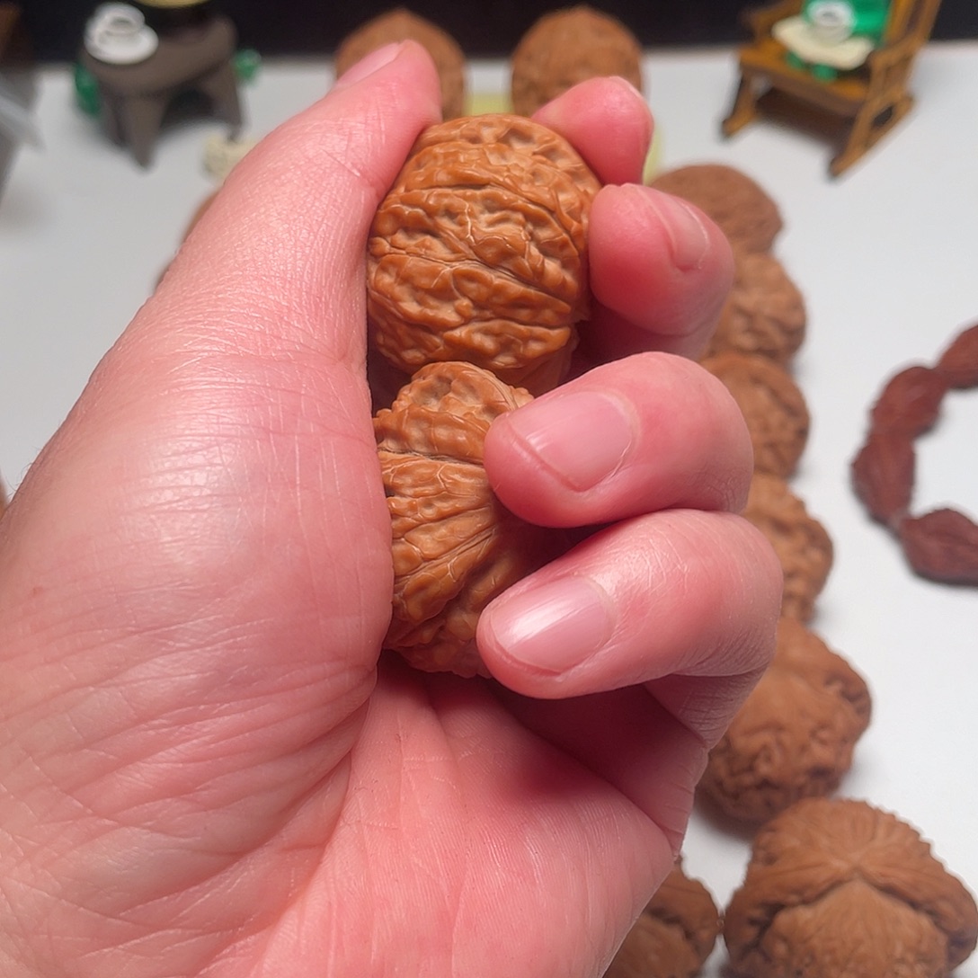 二***哈文玩核桃吊坠磨盘