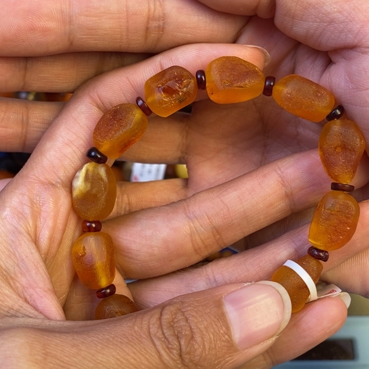 琥珀珠宝奇石未镶嵌