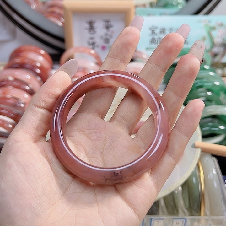 石英质玉手镯未镶嵌文*