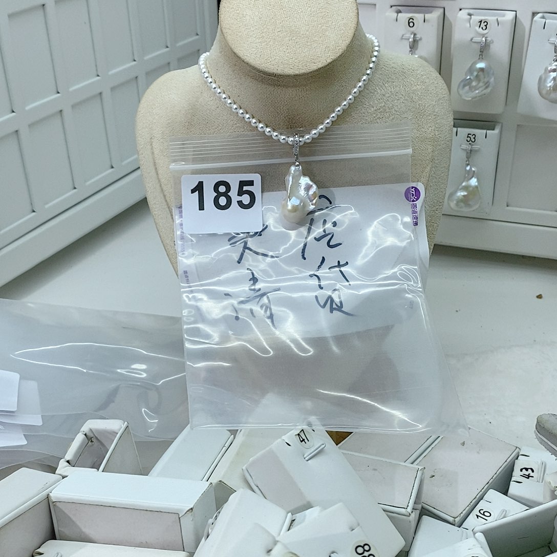 淡水珍珠颈饰合金