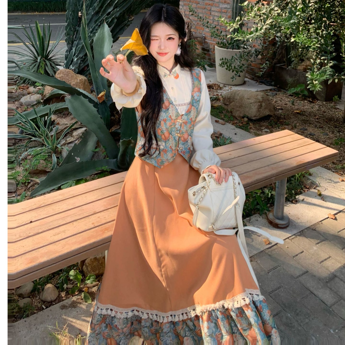 Blovelan莫奈晨曦 复古田园碎花马甲+法式宫廷感撞色连衣裙度假风