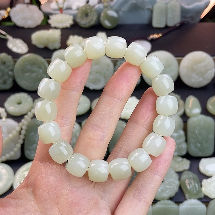 和田玉未镶嵌手链