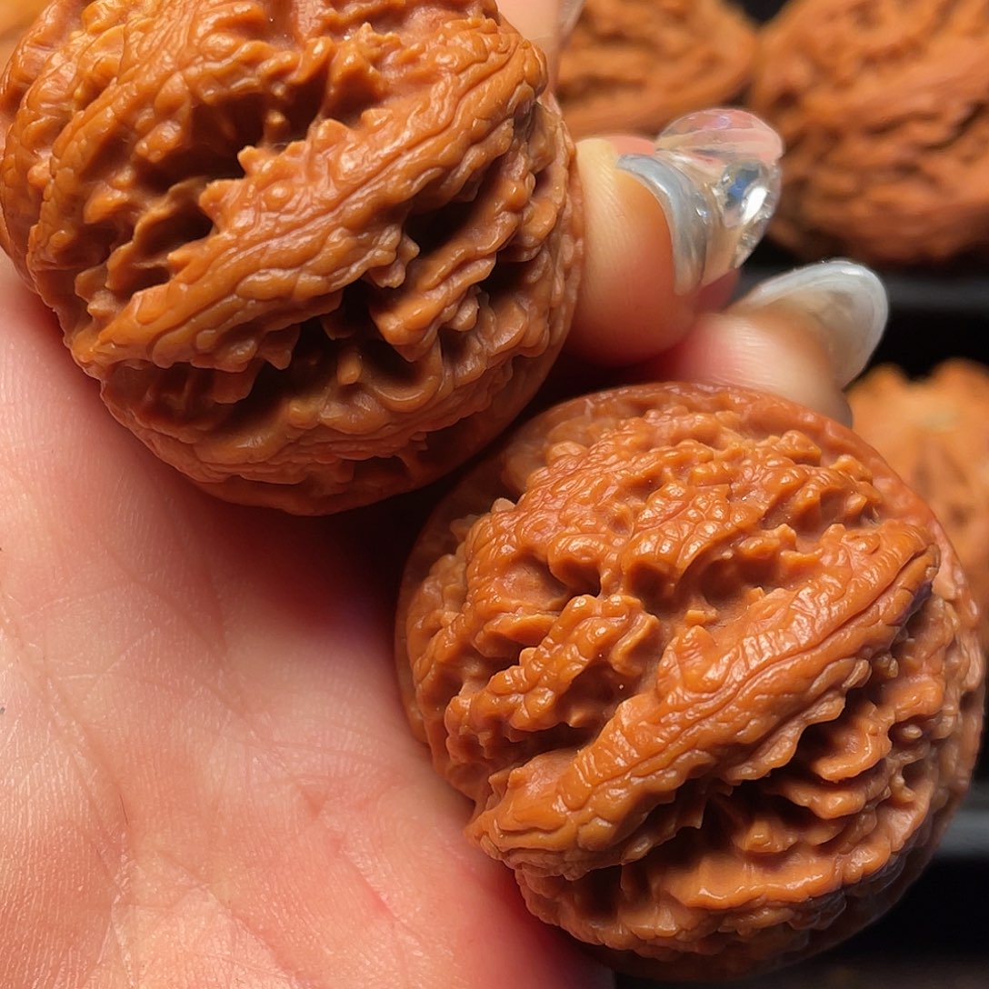 文玩核桃把件秦岭山脉核桃