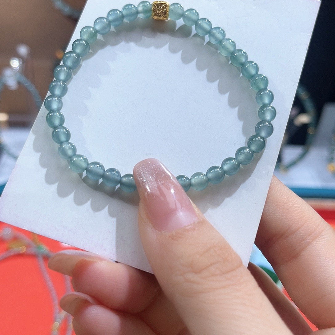 翡翠手串足金镶嵌小方糖设计款