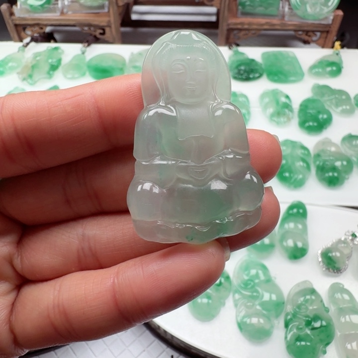 石英质玉颈饰未镶嵌独**败