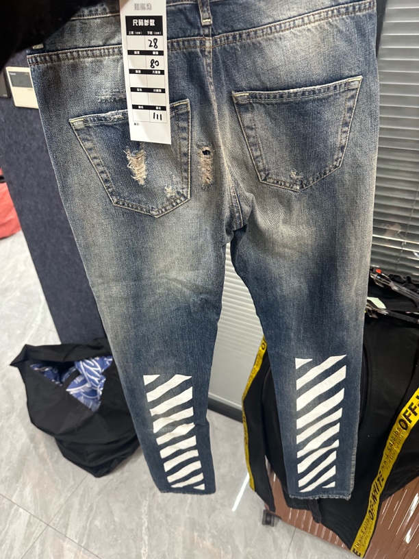 全新未使用 OFF-WHITE 3条牛仔裤/总公价12000