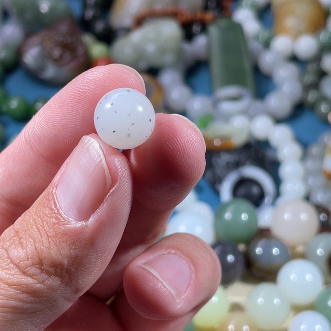 琳***珉和田玉未镶嵌挂件