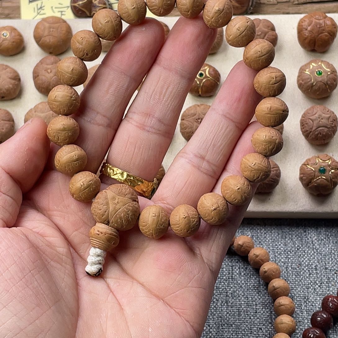 凤眼菩提吊坠12.5厚皮壳头货