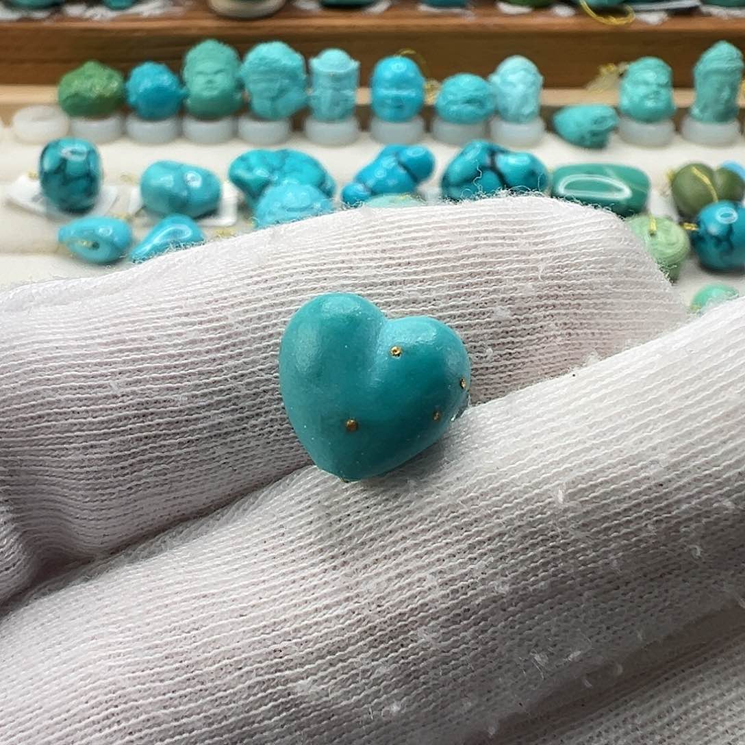 绿松石配饰未镶嵌