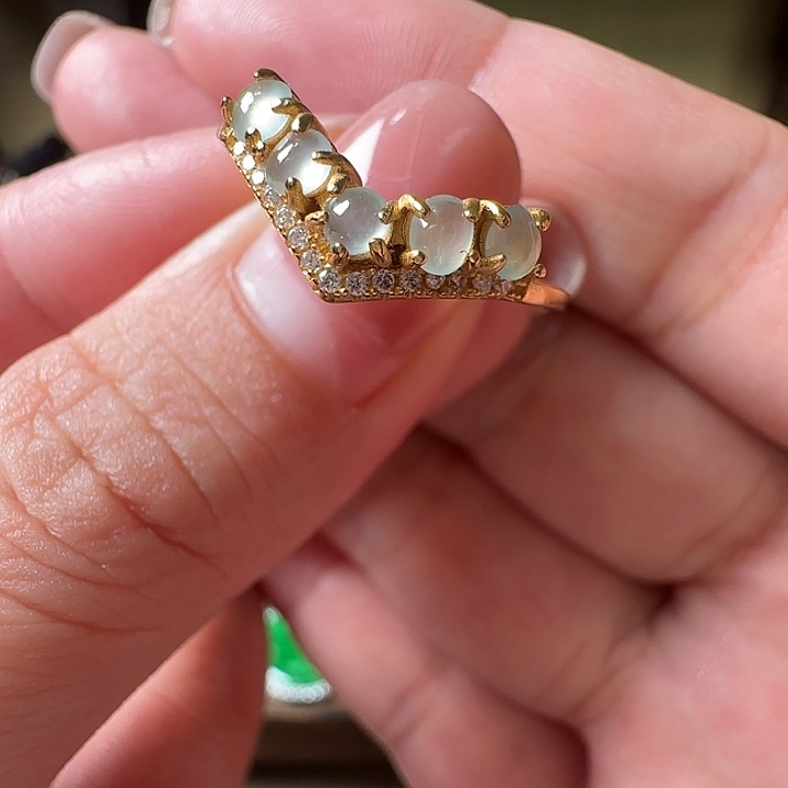 幸****翡翠未镶嵌手镯翡翠9.9