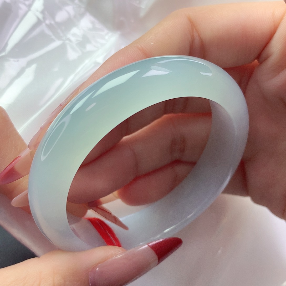 【闪购商品】翡翠手镯未镶嵌a 134989