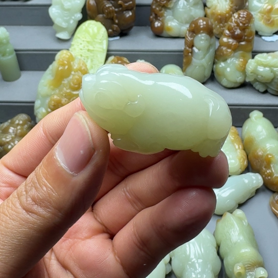 和田玉挂件未镶嵌