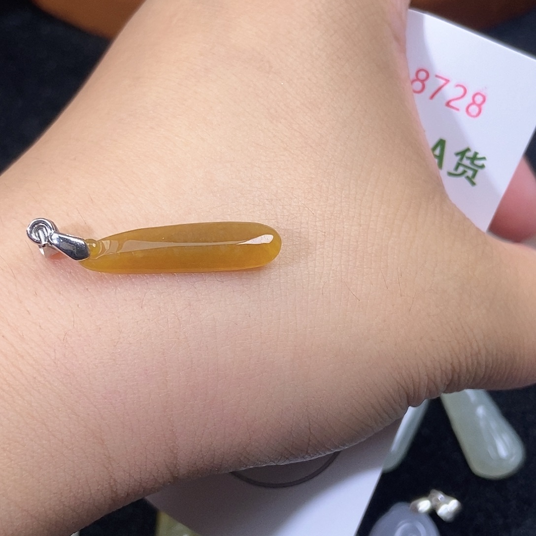 翡翠未镶嵌颈饰天然