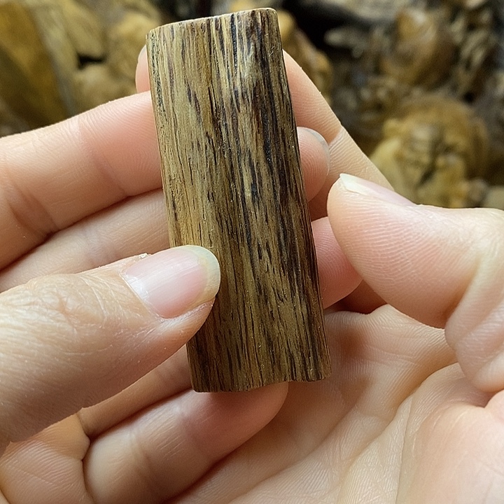 沉香沉香碎屑达拉干沉香碎硝