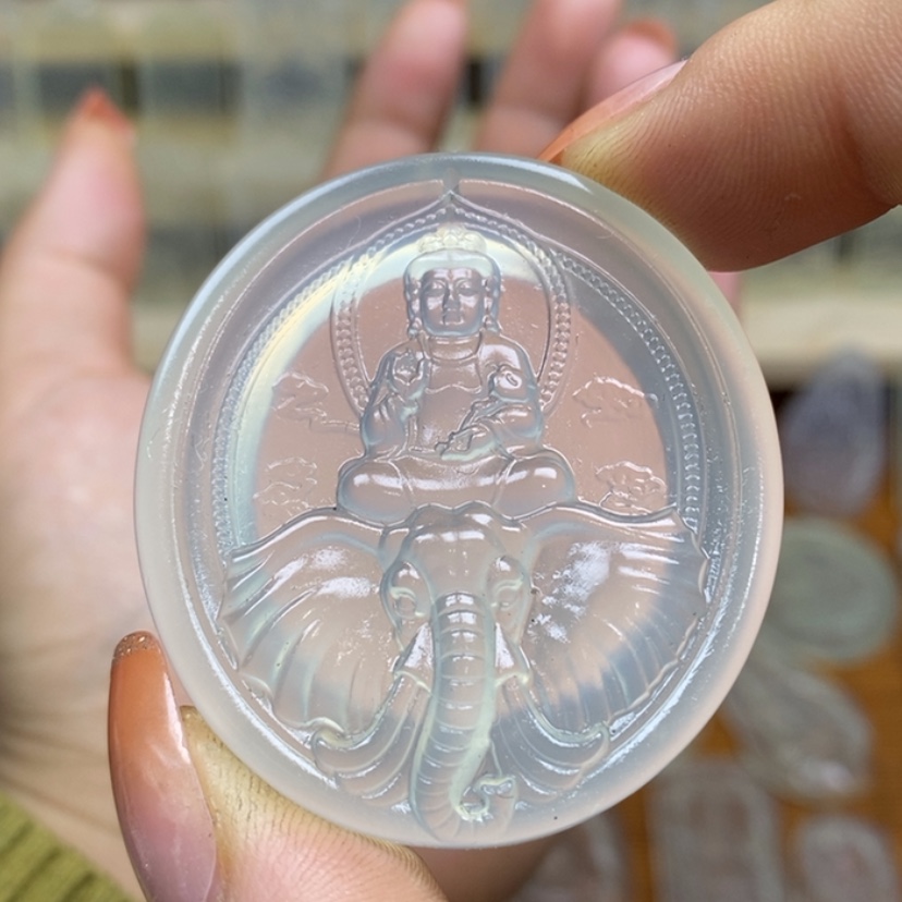 【闪购商品】蛇纹石玉颈饰未镶嵌