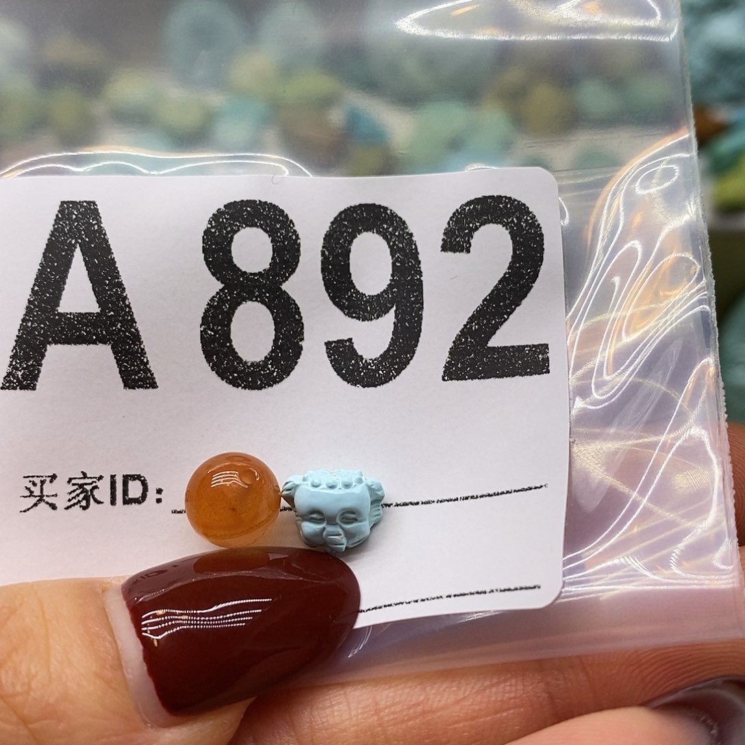南红玛瑙未镶嵌珠宝奇石