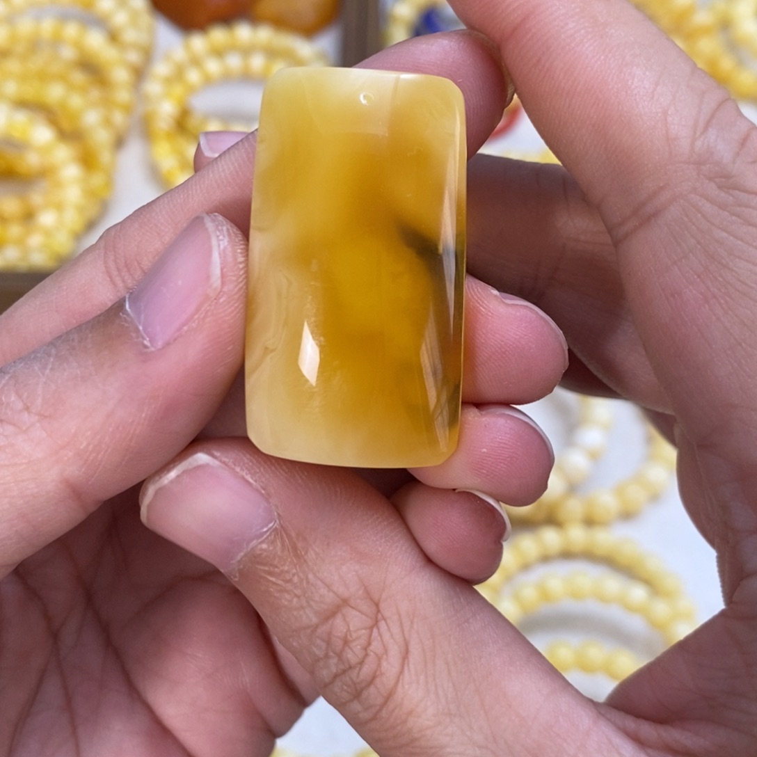 琥珀未镶嵌裸石43.5蜜蜡牌