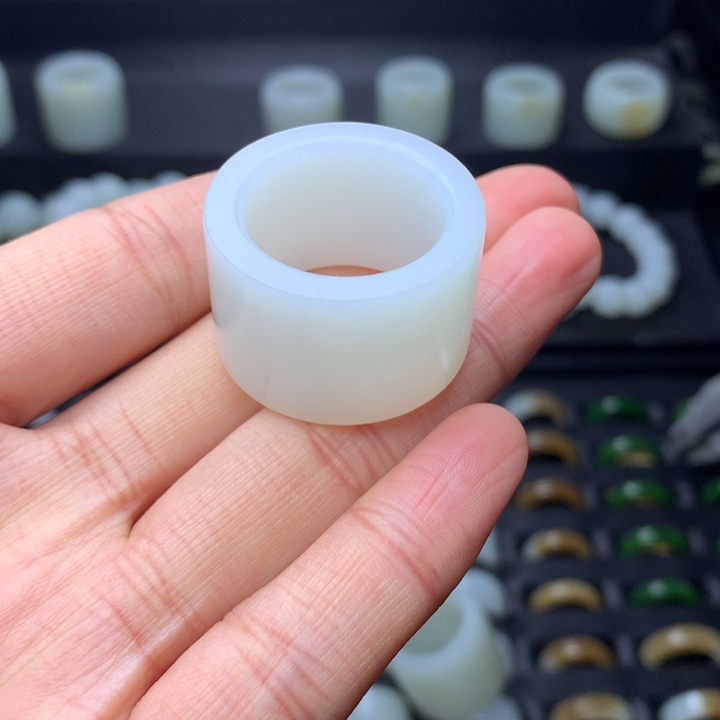 和田玉和田玉未镶嵌7**g