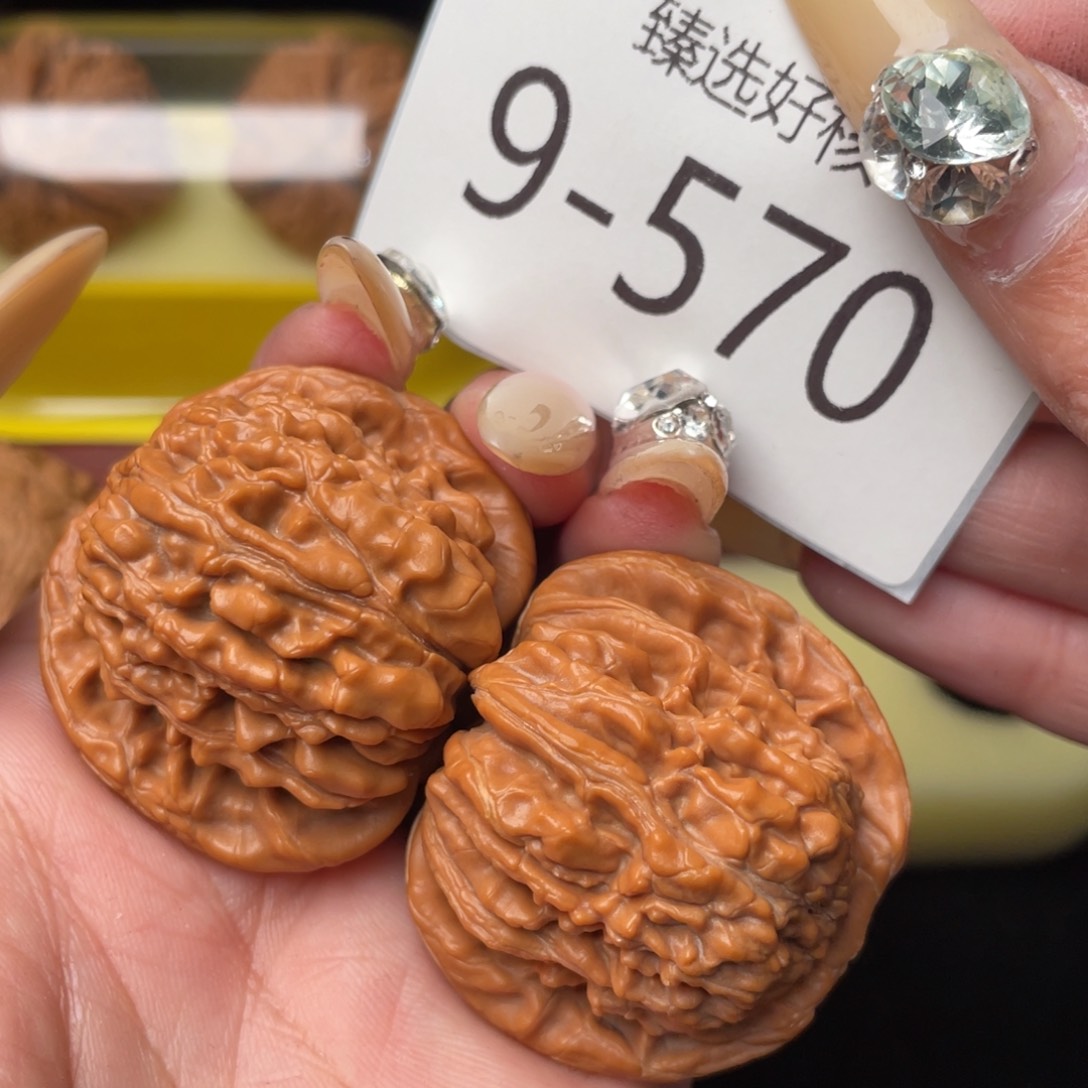 文玩核桃把件40全品汉高楼