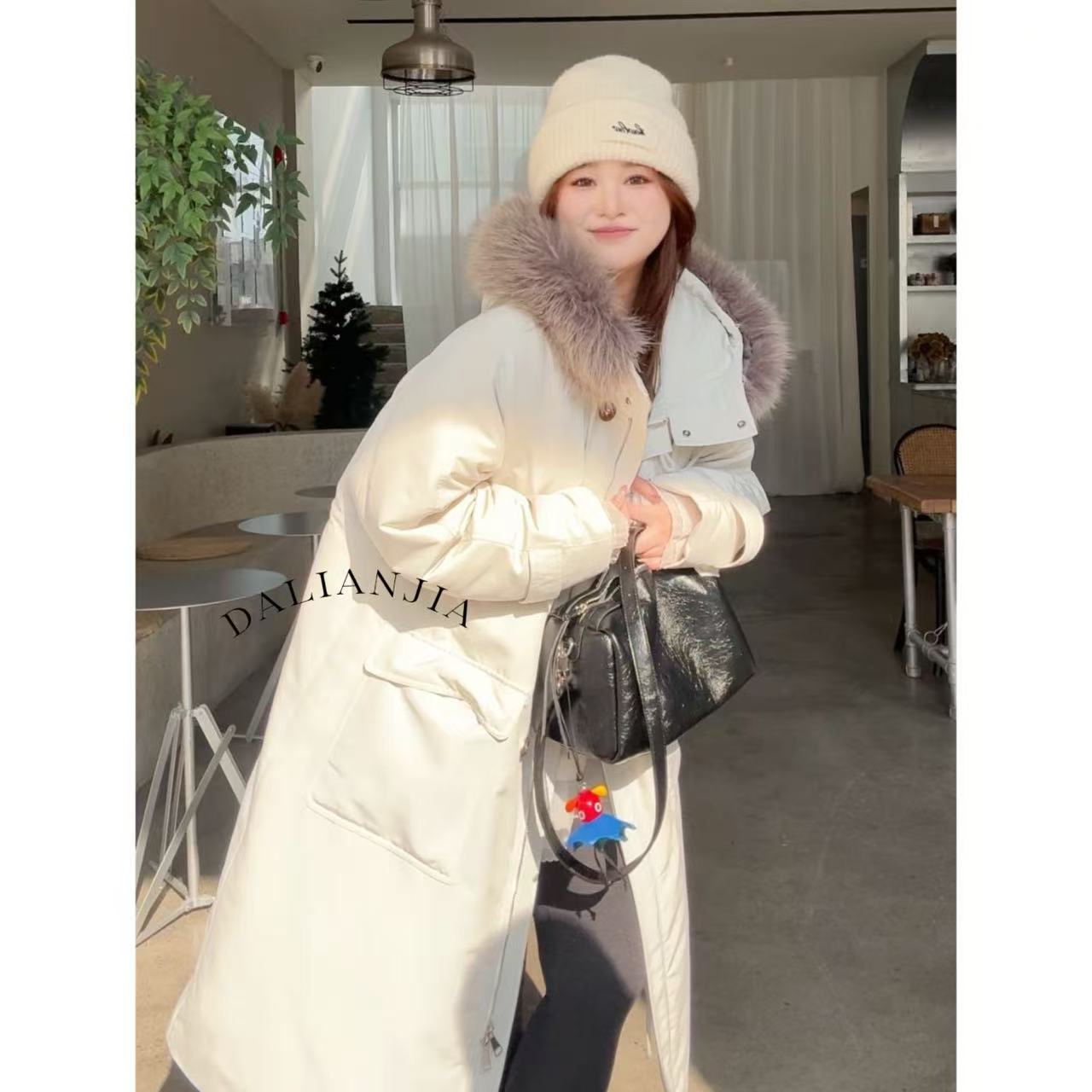 晶咕佳佳【派克美学】毛领可拆卸长款连帽派克羽绒服可收腰时尚宽松