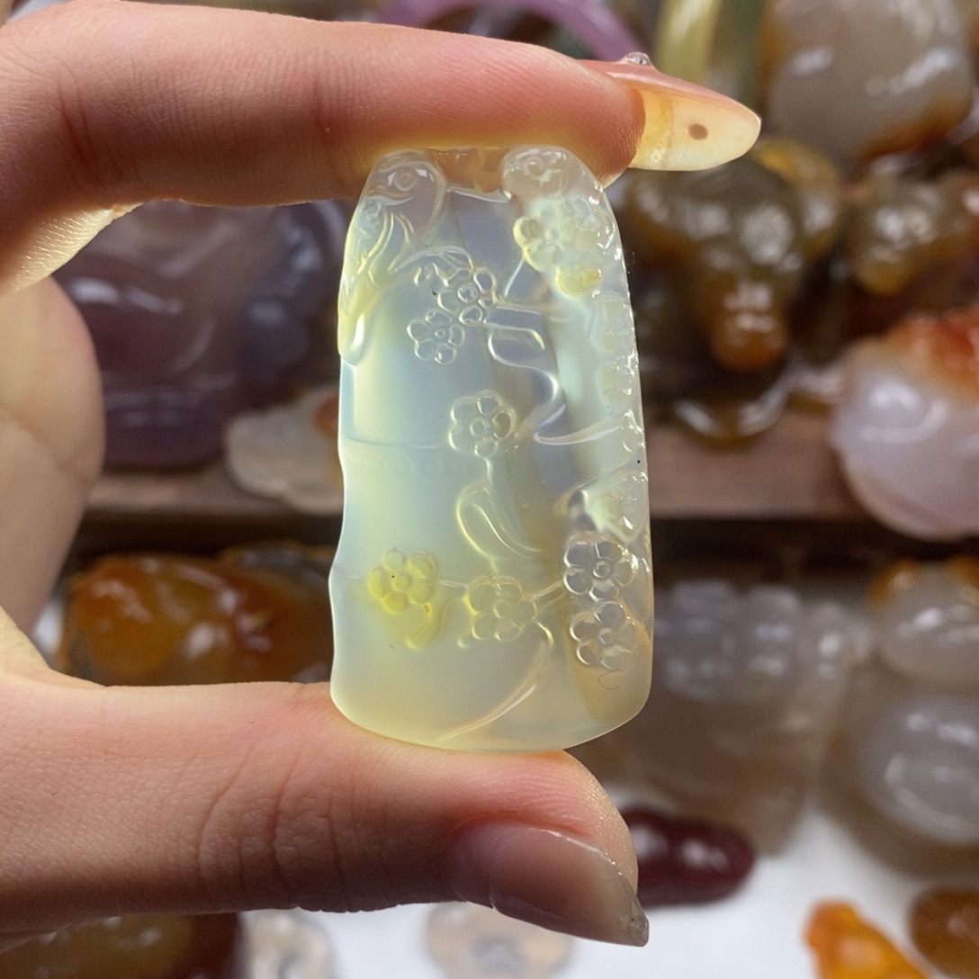 玛瑙/玉髓未镶嵌颈饰