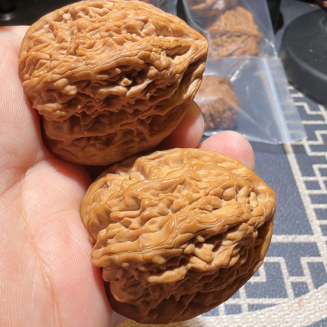 文玩核桃把件虎头王