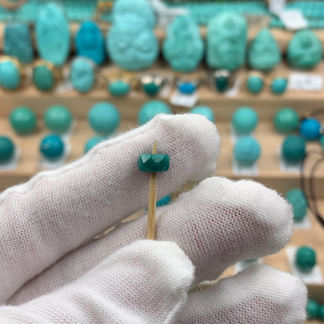 绿松石配饰未镶嵌7.0-3.7